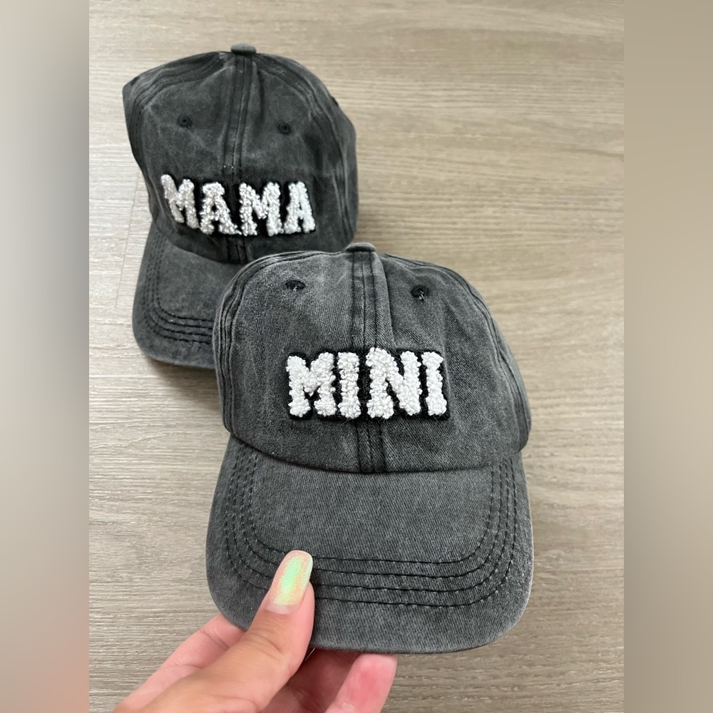 Mama & Mini Caps